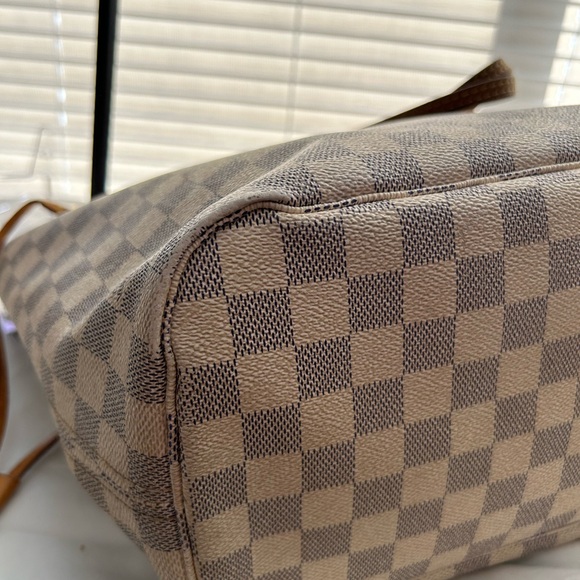 LOUIS VUITTON Neverfull - Picture 11 of 17